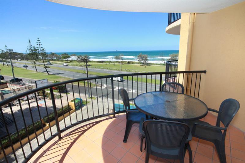 Ocean Boulevard Alexandra Headland Exterior photo